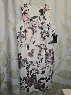 Stella & Julie - White Floral Sheath Dress
